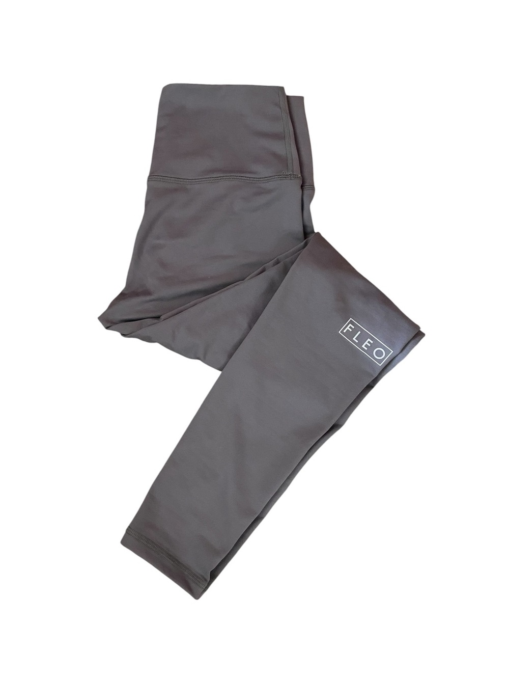 FLEO Leggings Full Length High Waist
Sz Lg.  Yoga  Leisure  Lounge  Pilates
